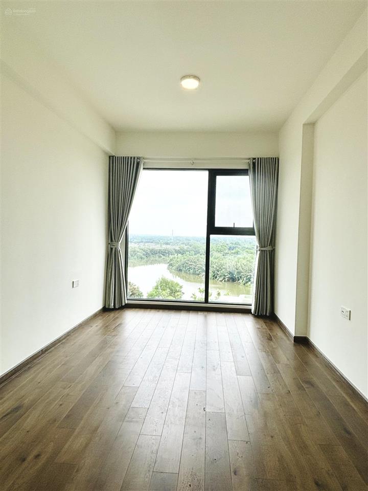 Bán căn hộ góc 86m2 toà panorama giá siêu tốt chỉ 5tỷ.  0932 552 ***