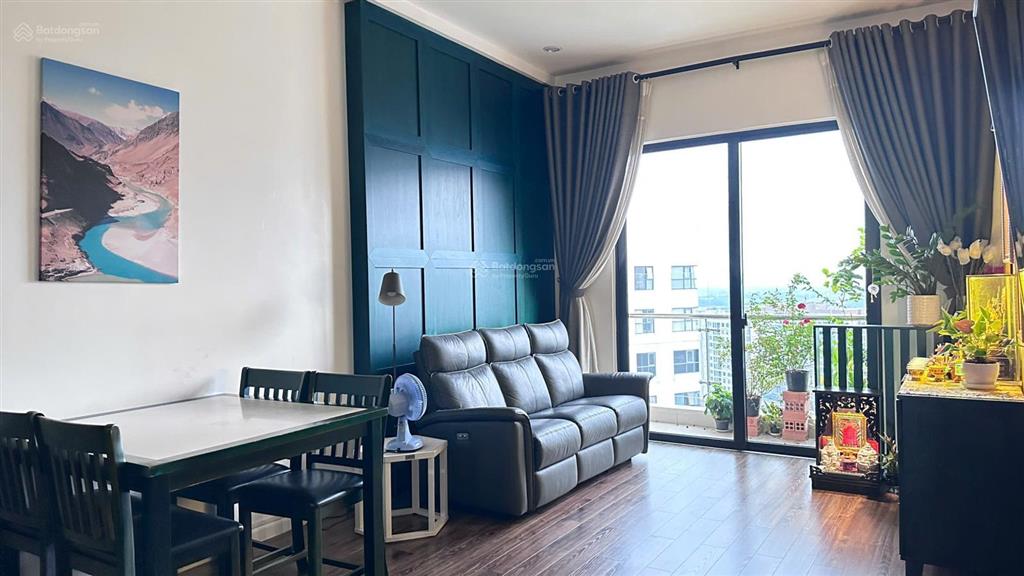 Chính chủ bán căn 78m2 có ban công view kênh đào. nhà nội thất đẹp. gía 4tỷ300.  0932 552 ***