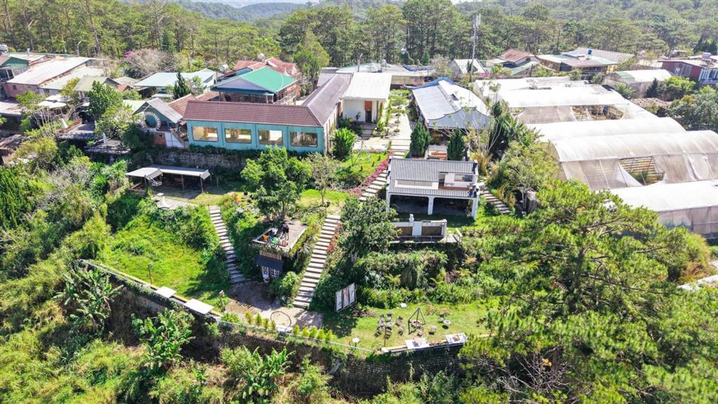 Bán đất view rừng thông đường 3/4 đà lạt  3.217m²  có sẵn mô hình café