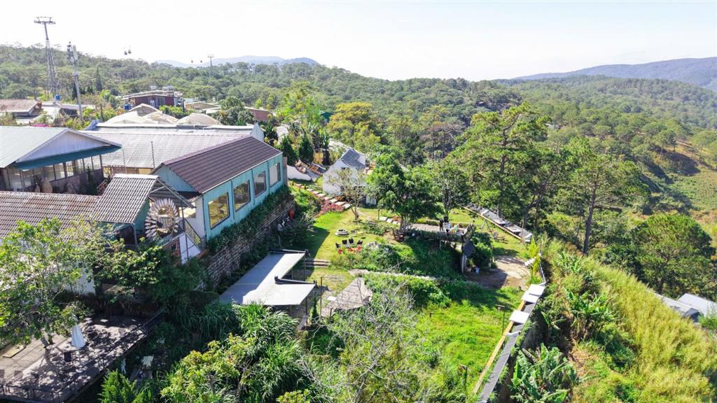 Bán đất view rừng thông đường 3/4 đà lạt  3.217m²  có sẵn mô hình café