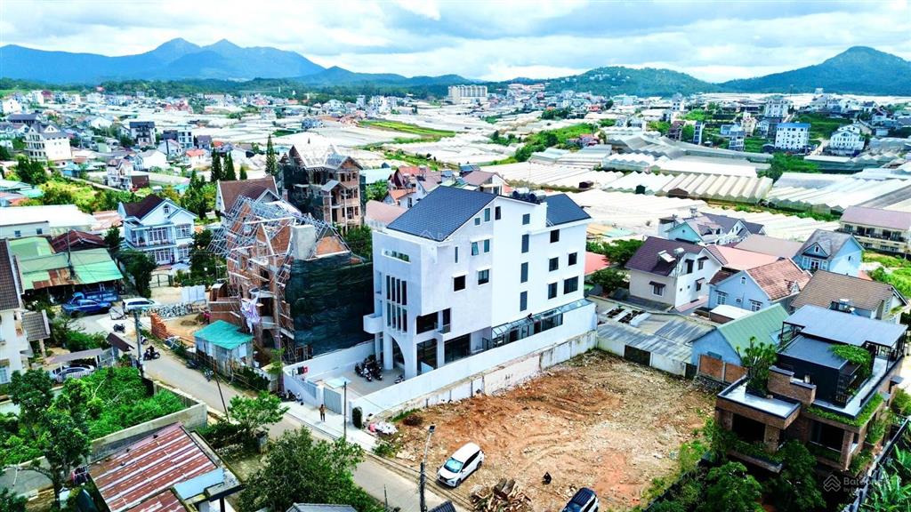 Hạ giá bán gấp lô đất đẹp vạn hạnh, p8, đà lạt 810m2 đất ở, phù hợp xây villa/khách sạn