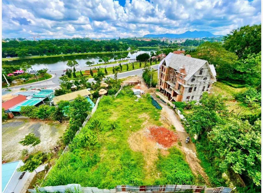 Bán đất view trực diện hồ xuân hương, p10 đà lạt  576m², ngang 15m, vị trí đẹp xây villa/khách sạn