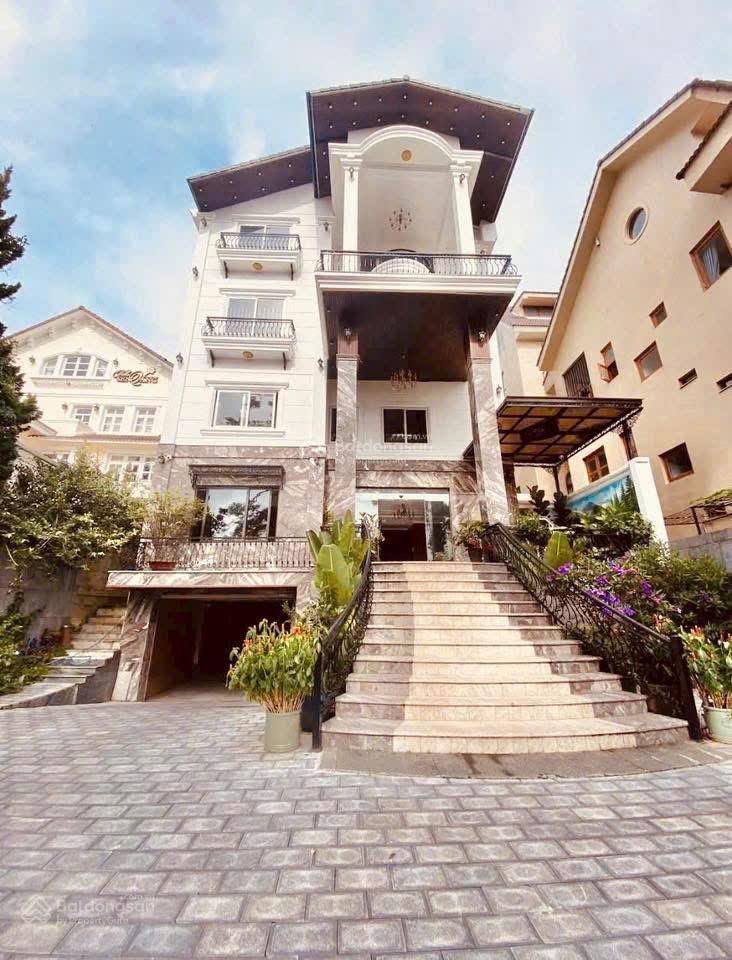 Bán khách sạn 2 mặt tiền triệu việt vương p3 đà lạt  40 phòng kinh doanh giá 85 tỷ
