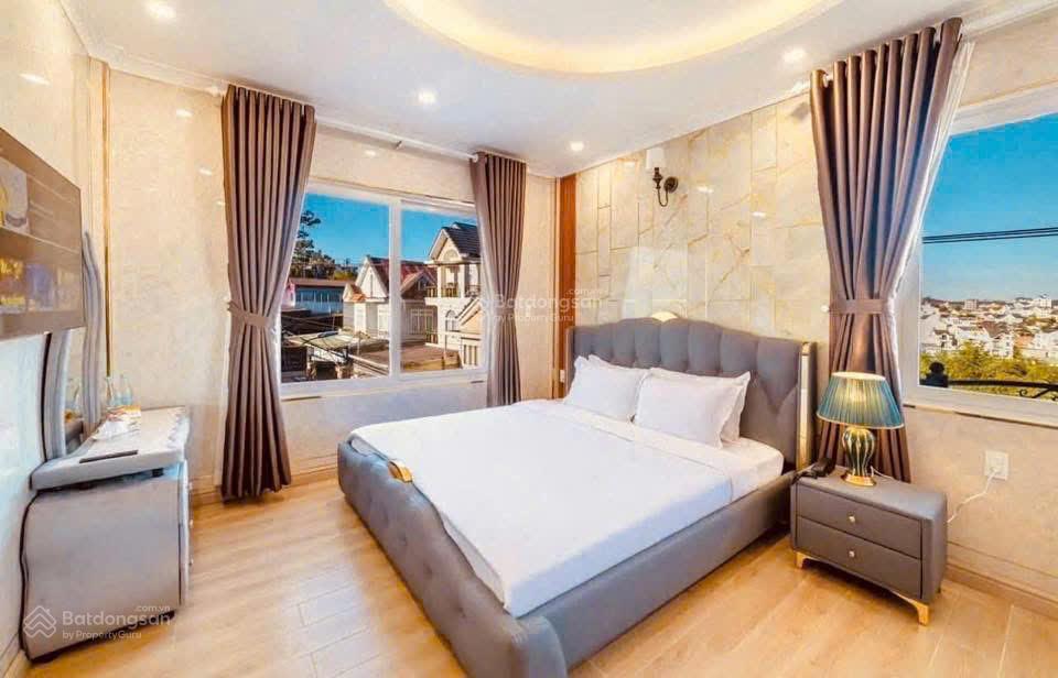 Bán khách sạn 2 mặt tiền triệu việt vương p3 đà lạt  40 phòng kinh doanh giá 85 tỷ