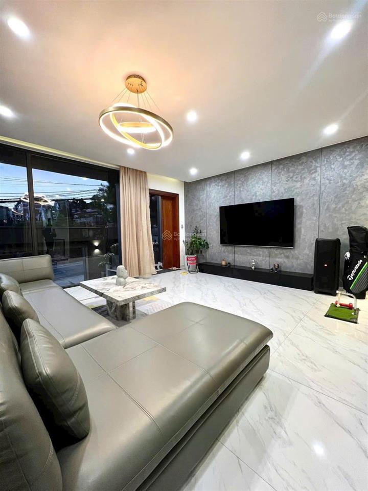 Chỉ 18.5 tỷ có ngay villa 5pn mặt tiền lý nam đế, p8, đà lạt  sổ hồng riêng
