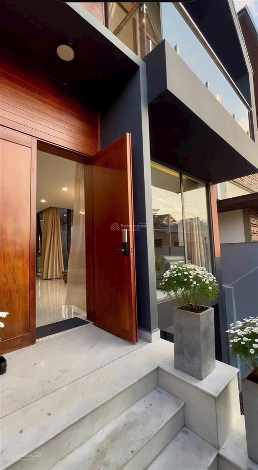 Chỉ 18.5 tỷ có ngay villa 5pn mặt tiền lý nam đế, p8, đà lạt  sổ hồng riêng