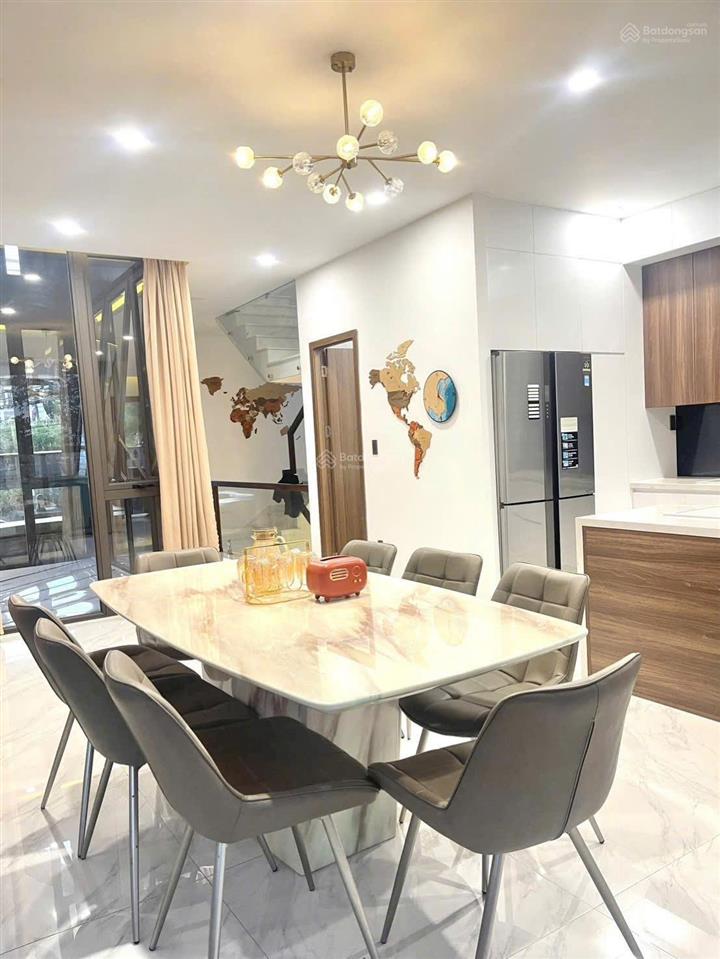 Chỉ 18.5 tỷ có ngay villa 5pn mặt tiền lý nam đế, p8, đà lạt  sổ hồng riêng