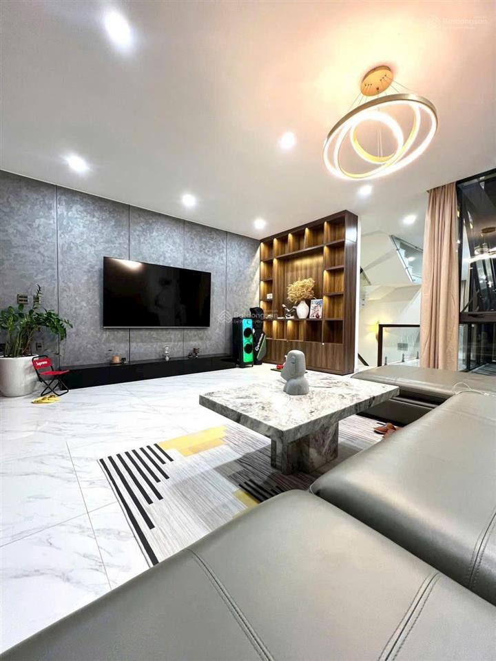 Chỉ 18.5 tỷ có ngay villa 5pn mặt tiền lý nam đế, p8, đà lạt  sổ hồng riêng