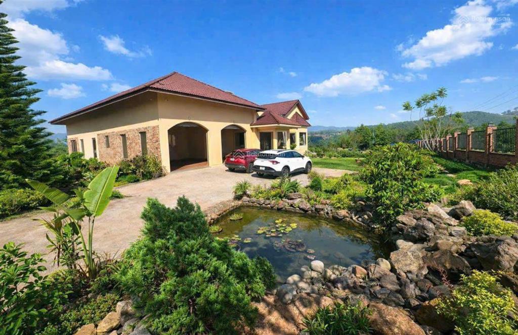 Bán biệt phủ đỉnh đồi view rừng thông điệp trùng đà lạt 20.000m² thực tế có sân golf, giá 40 tỷ