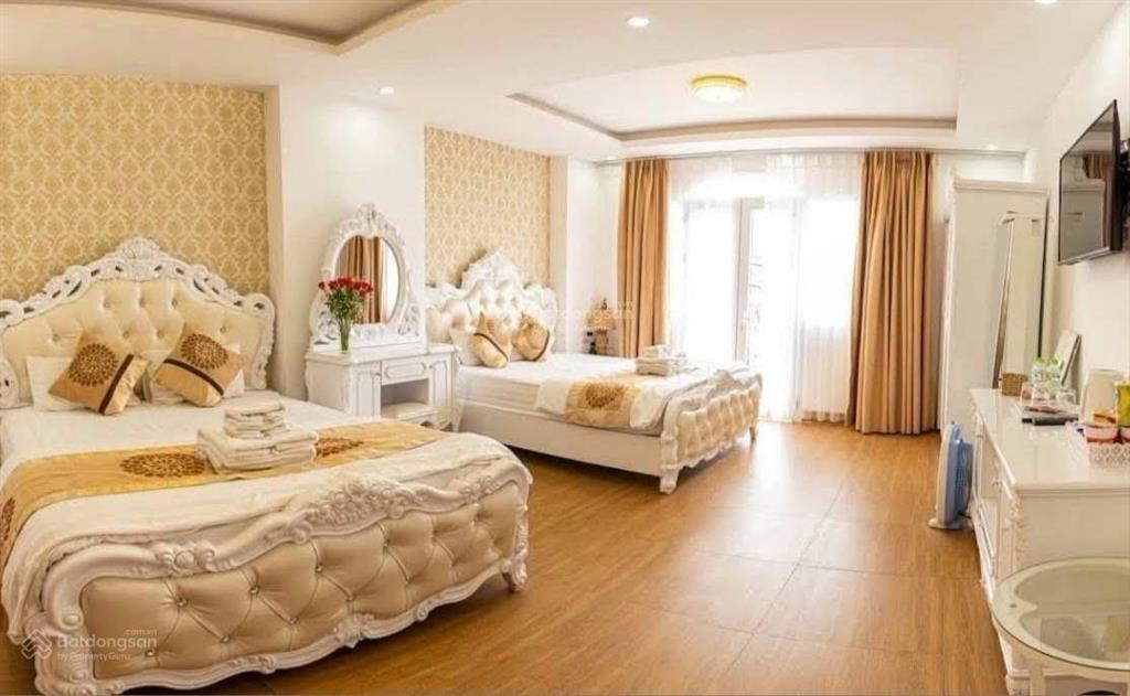 Bán khách sạn mặt tiền nguyễn chí thanh ngay khu hoà bình chỉ vài bước chân