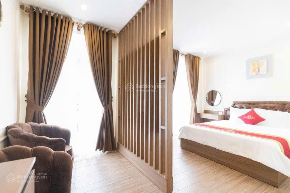 Bán khách sạn 22 phòng kqh golf valley trung tâm tp đà lạt. dt 185,37m2. giá 39 tỷ