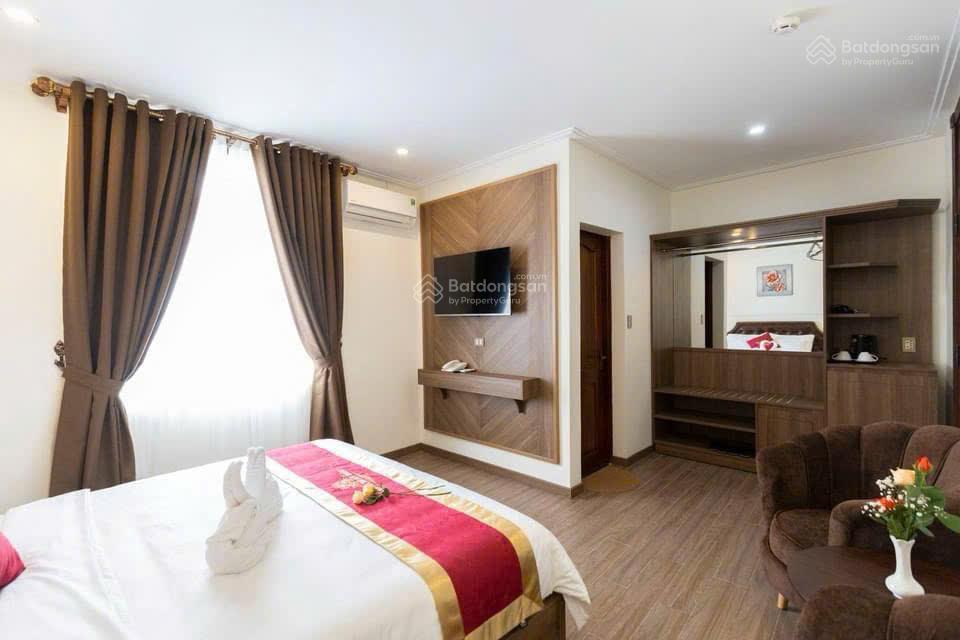 Bán khách sạn 22 phòng kqh golf valley trung tâm tp đà lạt. dt 185,37m2. giá 39 tỷ
