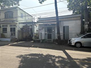 Mt bùi quốc khánh, chánh nghĩa. đối diện trường mầm non, quán xá đông đúc. 8x7 56m2 tc 100% 2tỷ8