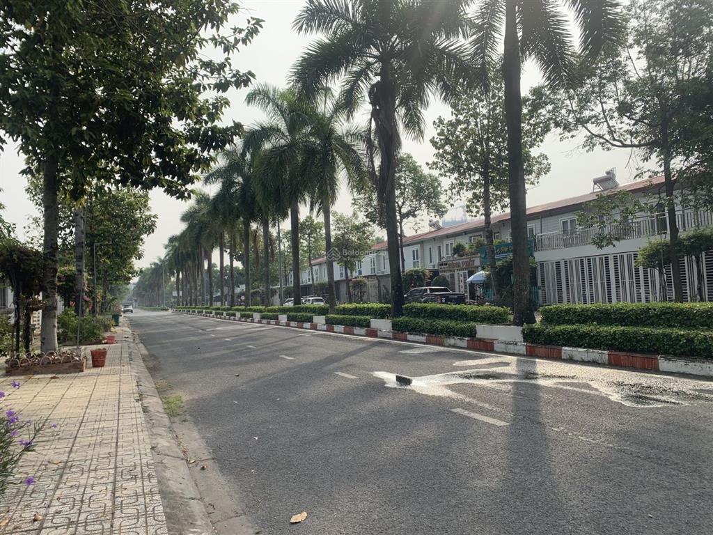 Bán nhà phố khu biệt thự tiamo dt 5x25m 125m2 giá hời khu (giáp chủ)