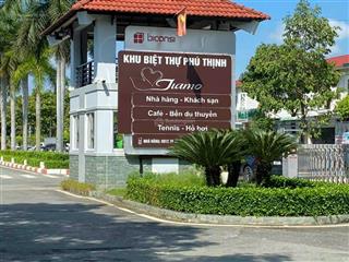 Bán nhà phố khu biệt thự tiamo dt 5x25 125m giá rẻ nhất khu (giáp chủ)