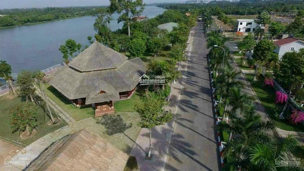 Khu biệt thự tiamo, khu ven sông sông sài gòn, view công viên. giá siêu tốt. dt 375m2