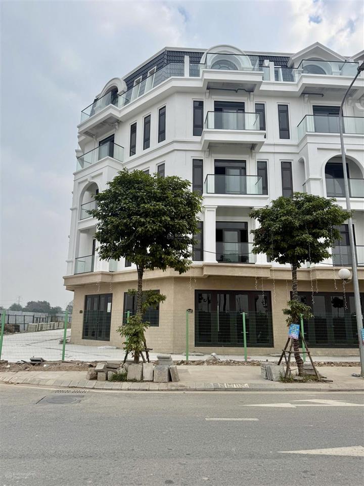 Cc cần bán gấp căn om1509 mặt đường lý tử tấn đường 33m hai làn xe giá 22.5 tỷ có video thực tế