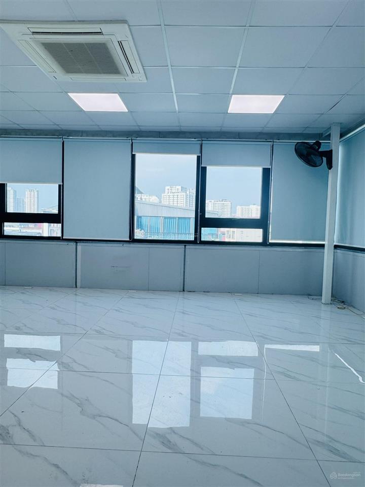 Cho thuê văn phòng tây nam linh đàm chỉ 5,5 triệu/tháng