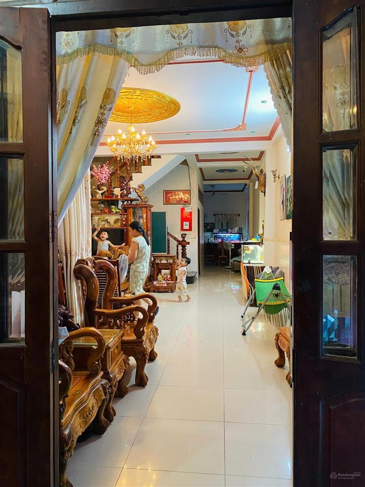 Bán nhà đẹp giá rẻ khu dân cư phú hoà ngay chân chung cư