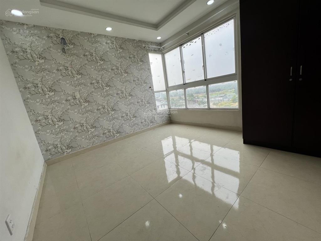 Bán căn hộ happy, 100m2, 3 phòng ngủ, giá 3ty ***