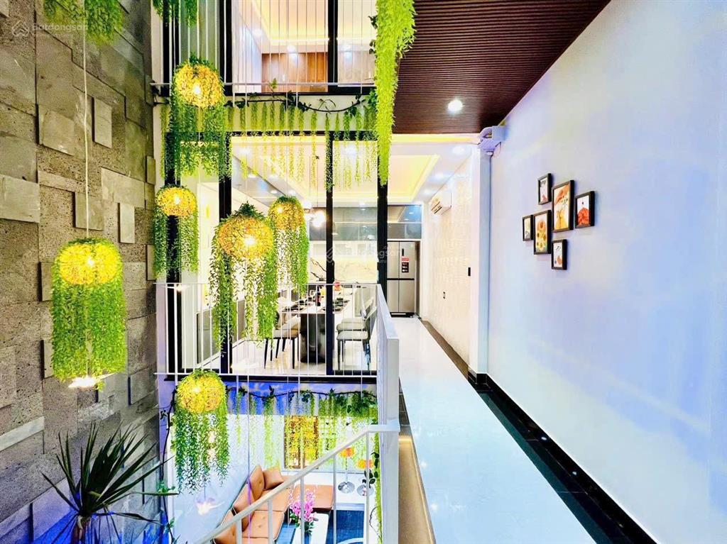 Mặt tiền đường số 44 phường 14 gò vấp. 4.25x25m. 5 tấm thang máy