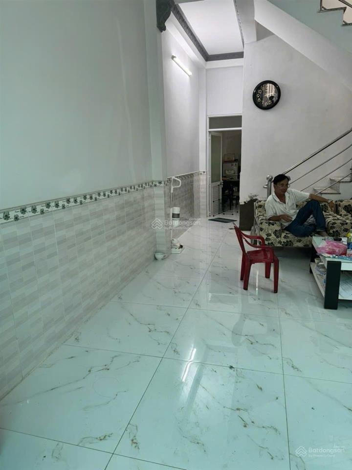 Bán nhà phạm văn chiêu đường 6m thông. 4x16m, 2 lầu