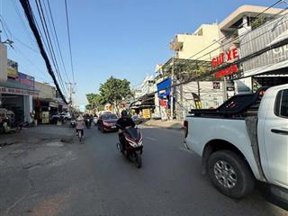 6x20m nhà 3 lầu. nguyễn văn khối. đường xe hơi