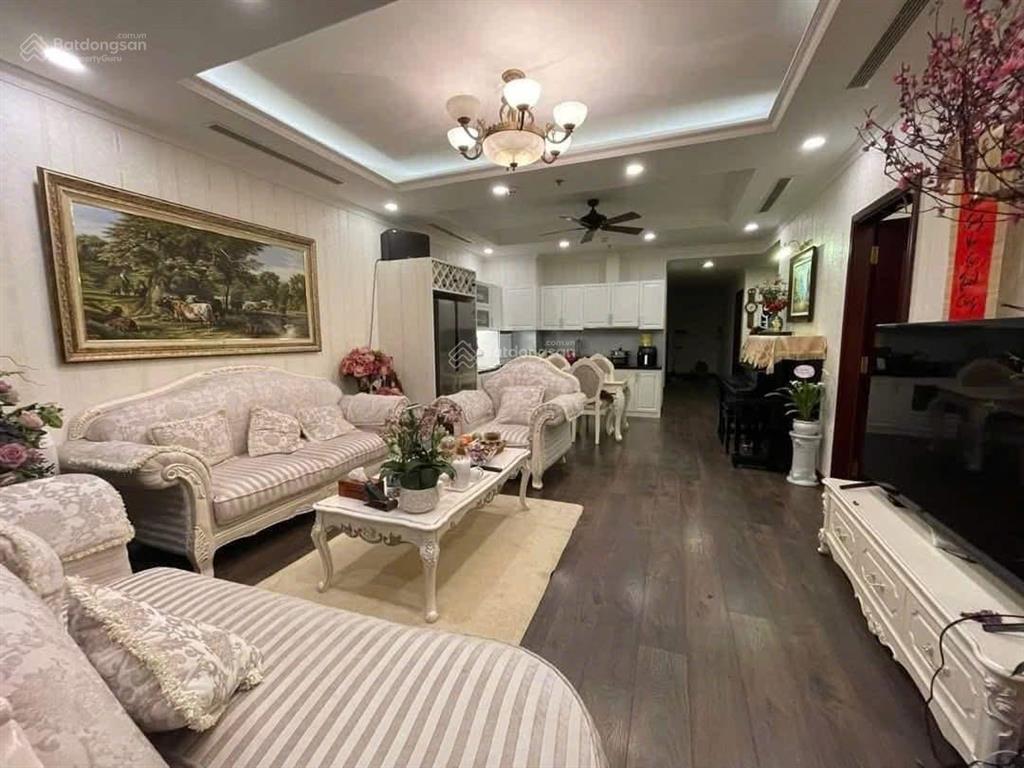 Bán chung cư royal city, 13,4 tỷ vnd, 130m2, đẹp, nhiều tiện ích tại thanh xuân, siêu rẻ nhất hn
