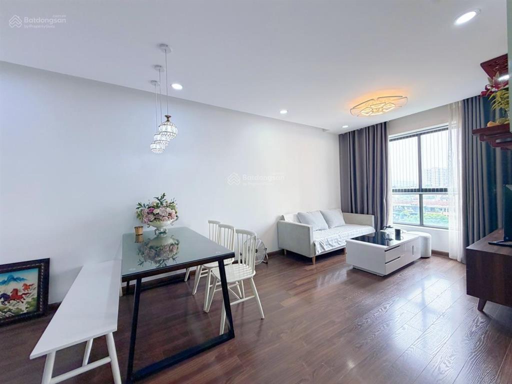 Chính chủ bán nhà tâm huyết 2pn, 2wc, 70m2 tại five star kim giang, giá 5,868 tỷ, bao đẹp hot.