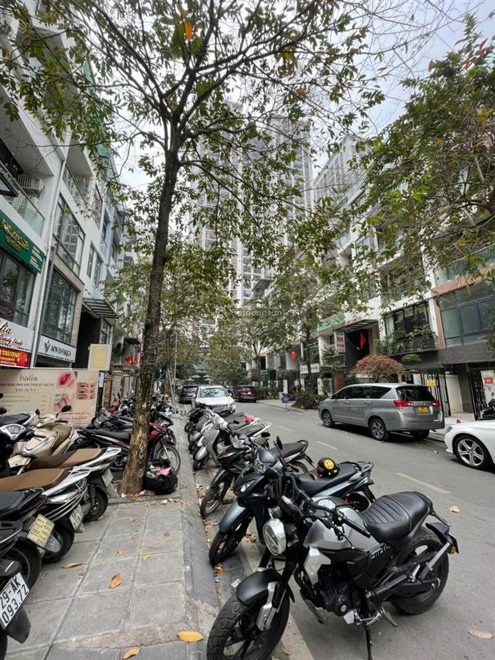Chia sẻ văn phòng 60m2, có thang máy, đủ nội thất  0986 558 ***