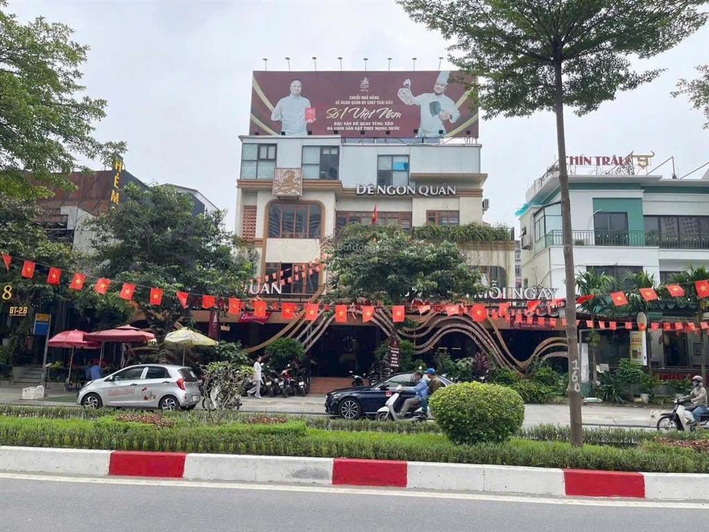Cho thuê biệt thự khu ngoại giao đoàn, 65 triệu, 200m2, hàng hiếm tại hà nội