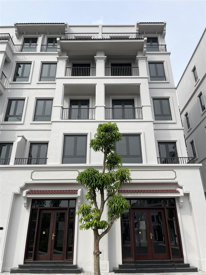 Chính chủ gửi bán gấp liền kề nhật nguyệt cạnh vincom trường học giá gốc 17 tỷ bán nhanh