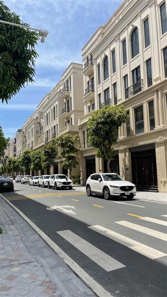 Chính chủ gửi bán liền kề thiên nga xẻ khe 77m2 cạnh 2 công viên giá hơn 25 tỷ siêu hot