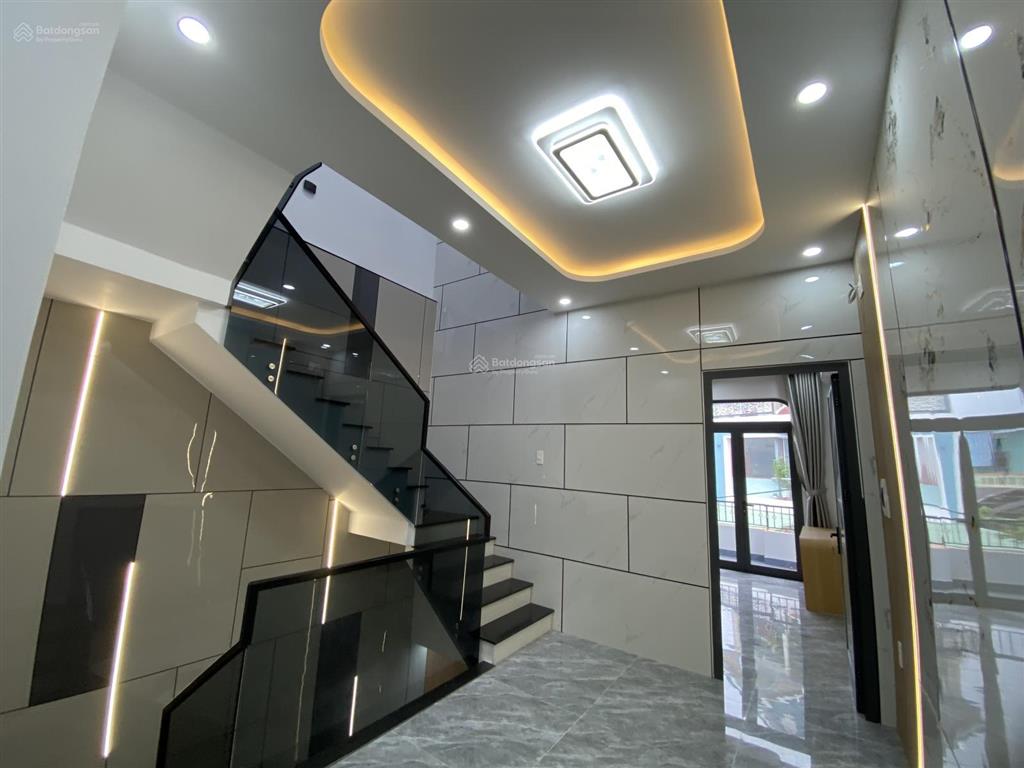 Nhà 3 tầng kiệt ô tô 5m thông ngay đh sư phạm hòa khánh, đà nẵng  giá chỉ 4,7 tỷ