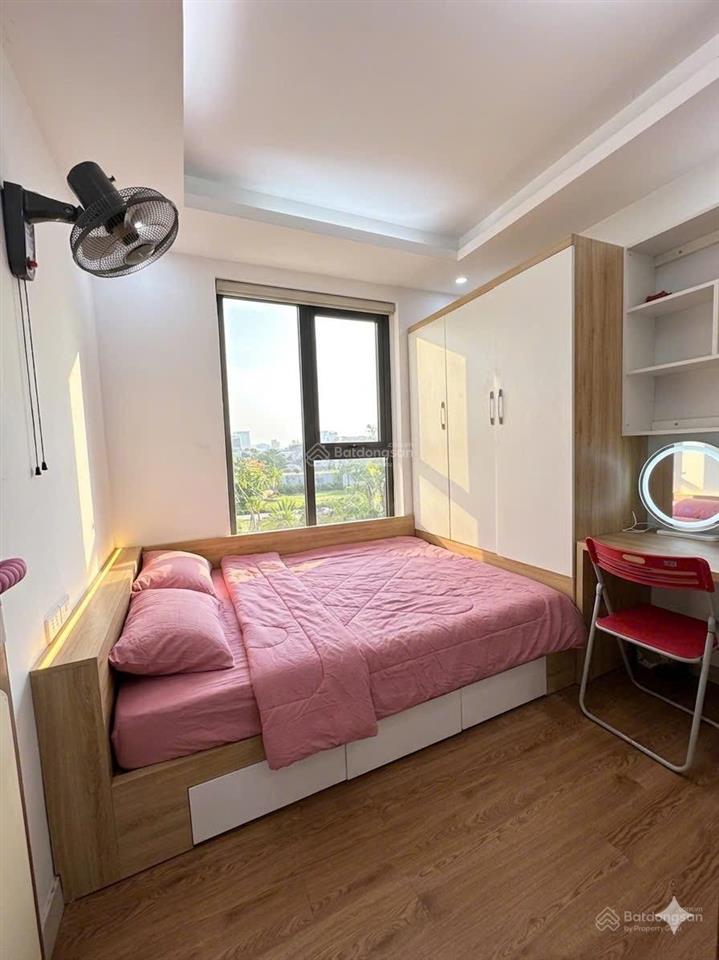 Chính chủ bán căn ccmn 50m 2 ngủ doãn kế thiện  mai dịch chỉ hơn 2tỷ2x sẵn sổ hồng. ký công chứng