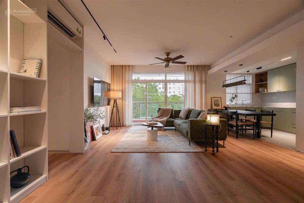 Bán gấp căn hộ chung cư cao cấp pmh dt 105m2 căn góc 3pn giá 6,5 tỷ thương lượng.  0946 956 ***