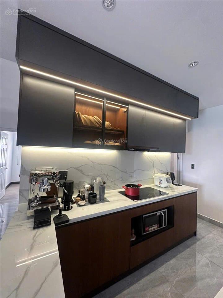 Cần bán gấp căn hộ green view, dt 106m2 căn góc tầng cao view sông 3pn 2wc giá 8,6 tỷ thương lượng