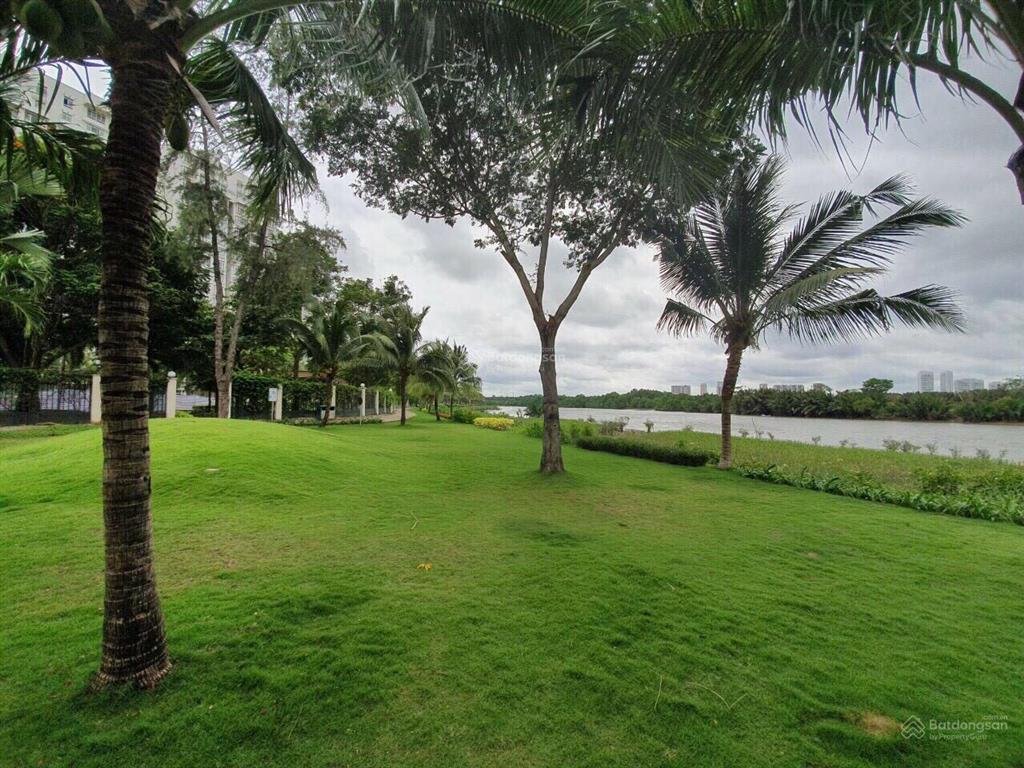 Bán gấp căn hộ cao cấp riverside residence dt 85m2 view đẹp, giá 7,5 tỷ rẻ nhất thị trường