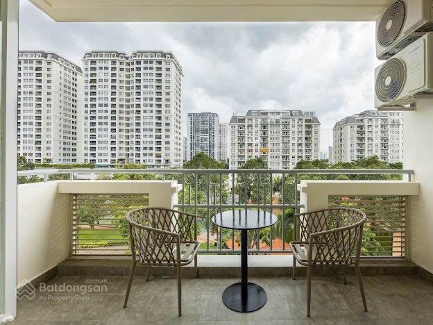Bán gấp căn hộ cảnh viên 1 dt 120m2 căn góc tầng cao view công viên giá 9,7 tỷ thương lượng