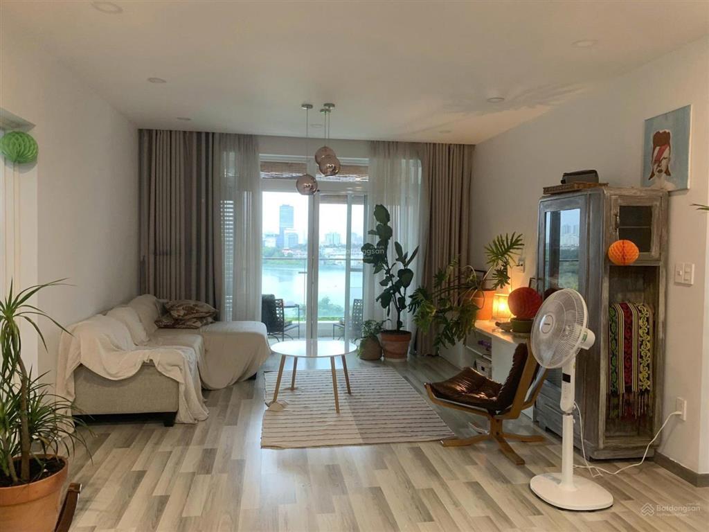 Cần cho thuê nhanh căn riverside residence, 136m2 view trực diện sông, giá 28 tr/th.  0946 956 ***