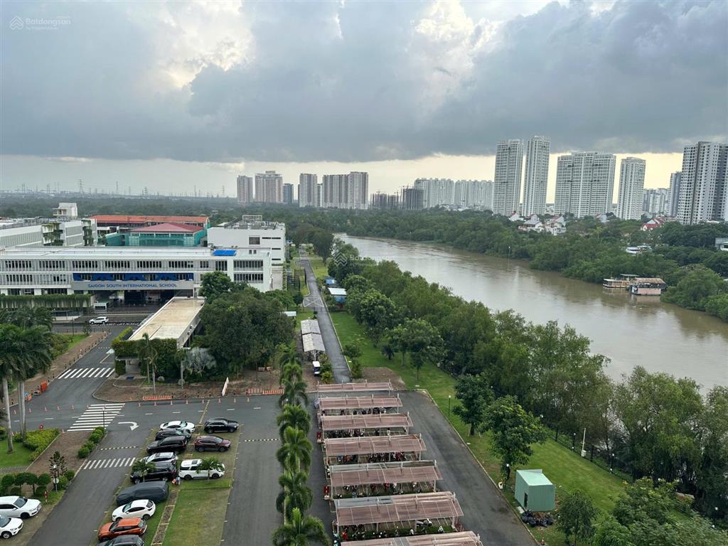 Cần cho thuê nhanh căn riverpark residence tầng cao 3pn 2wc view thoáng mát, giá 32 tr/tháng.