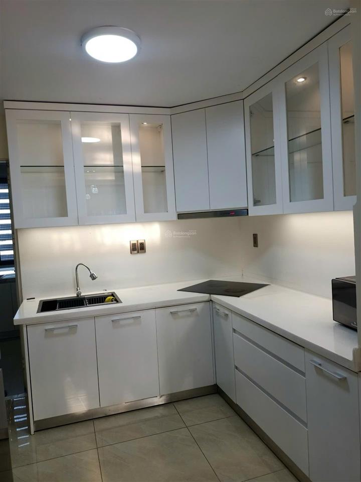Cần cho thuê nhanh căn hộ mỹ đức view sông, dt 120m2, thiết kế 3pn, giá 28 tr/th.  0946 956 ***