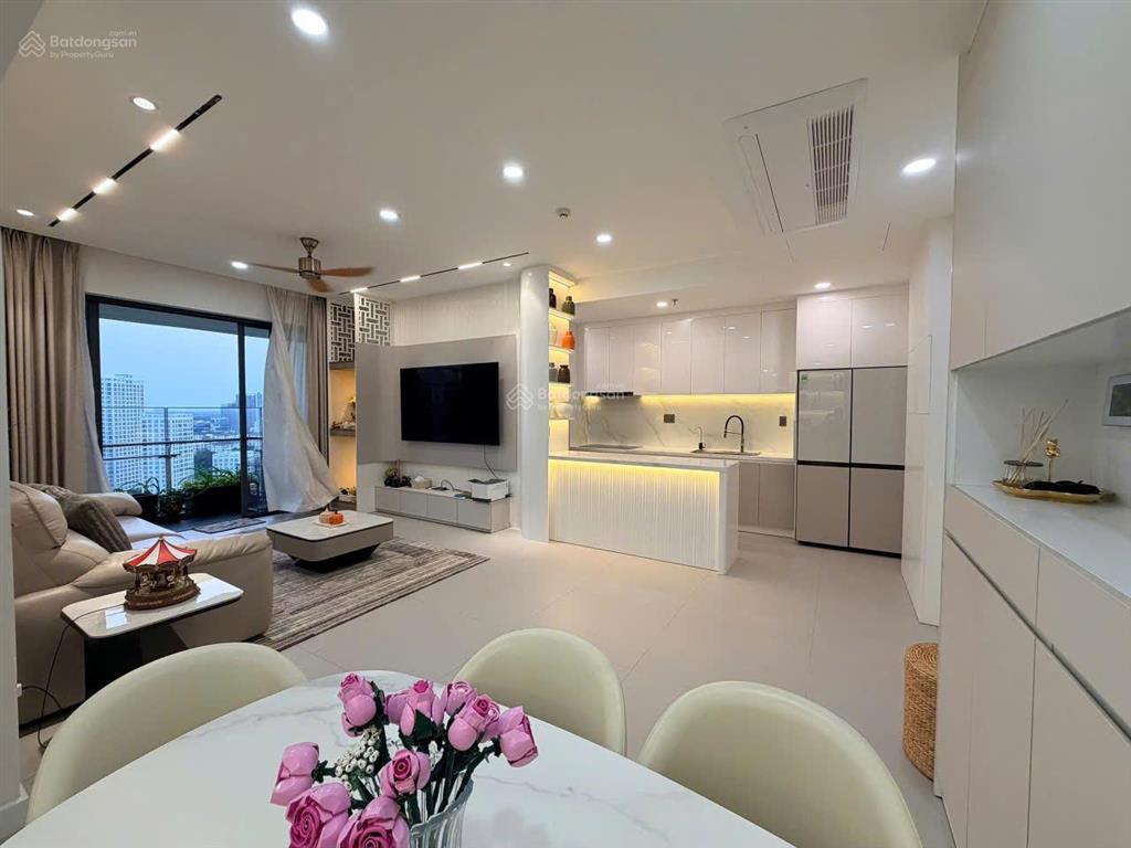 Bán gấp căn hộ cao cấp green valley dt 120m2 giá 9,5 tỷ giá rẻ.  0946 956 ***