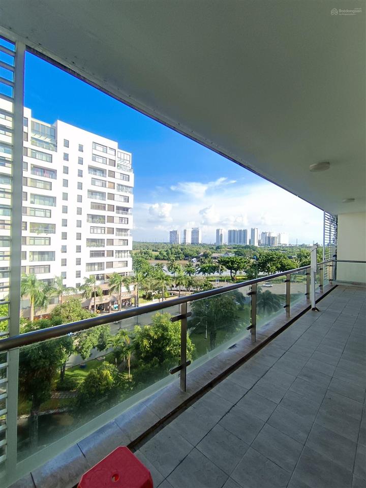 Bán căn garden plaza 1 ban công thông suốt view kênh đào giá 13,8 tỷ thương lượng.  0946 956 ***