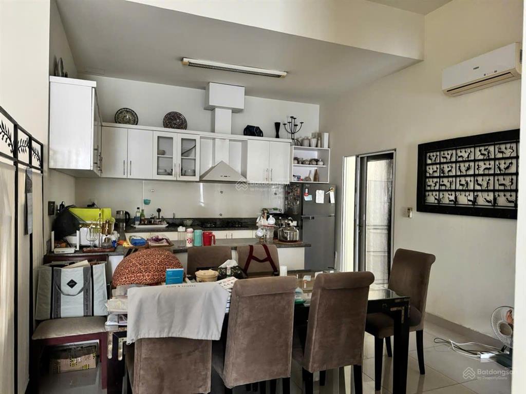 Bán căn garden plaza 1 ban công thông suốt view kênh đào giá 13,8 tỷ thương lượng.  0946 956 ***