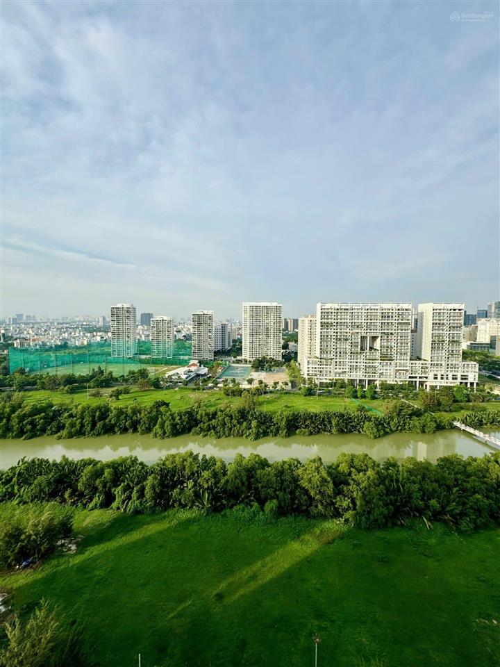 Bán gấp căn hộ cao cấp happy valley dt 115m2 view đẹp, giá 8,5 tỷ giá hời.  0946 956 ***