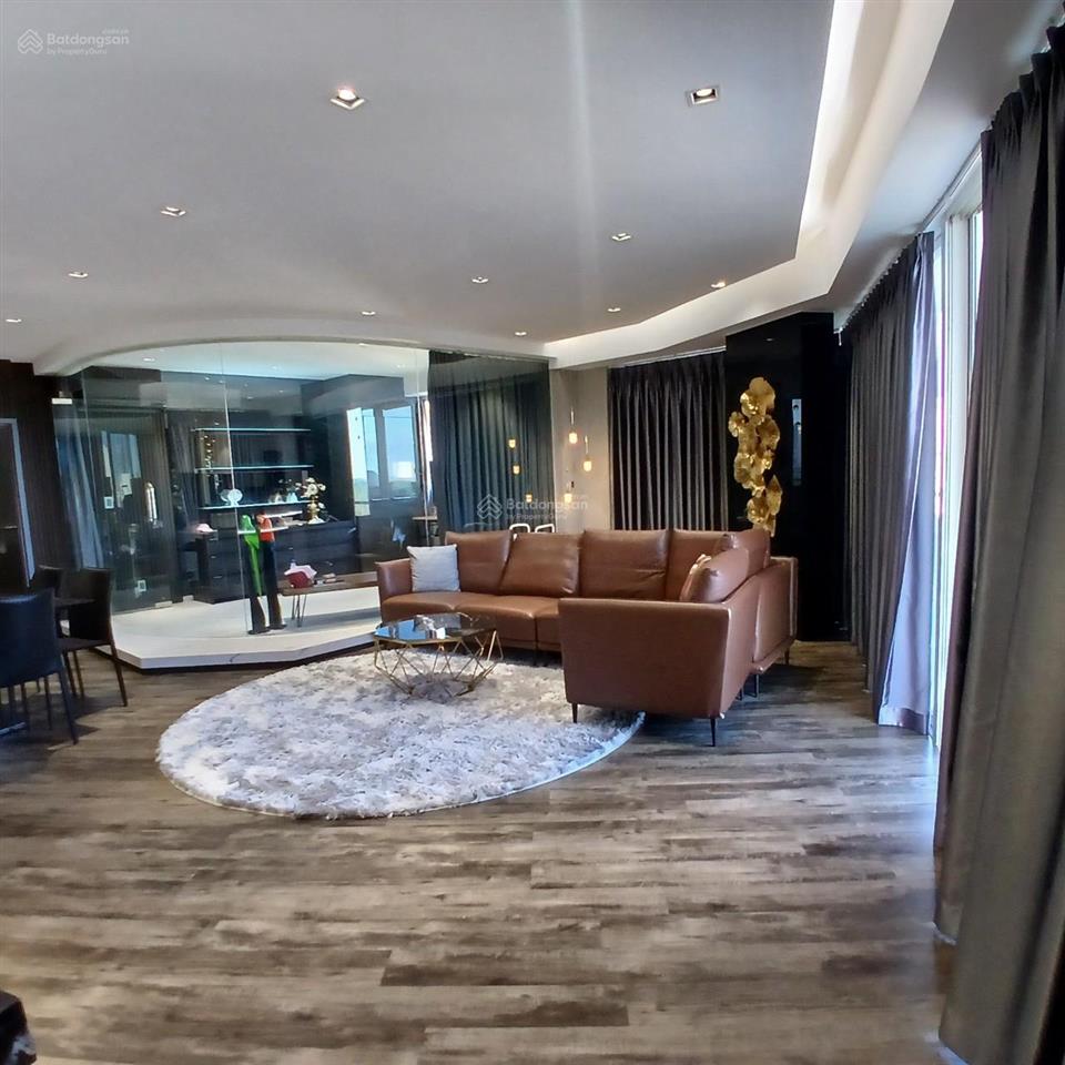 Bán căn hộ riverpark residence, 135m2 view công viên giá 14,3 tỷ thương lượng.  0946 956 ***