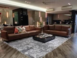 Bán căn hộ riverpark residence, 135m2 view công viên giá 14,3 tỷ thương lượng.  0946 956 ***
