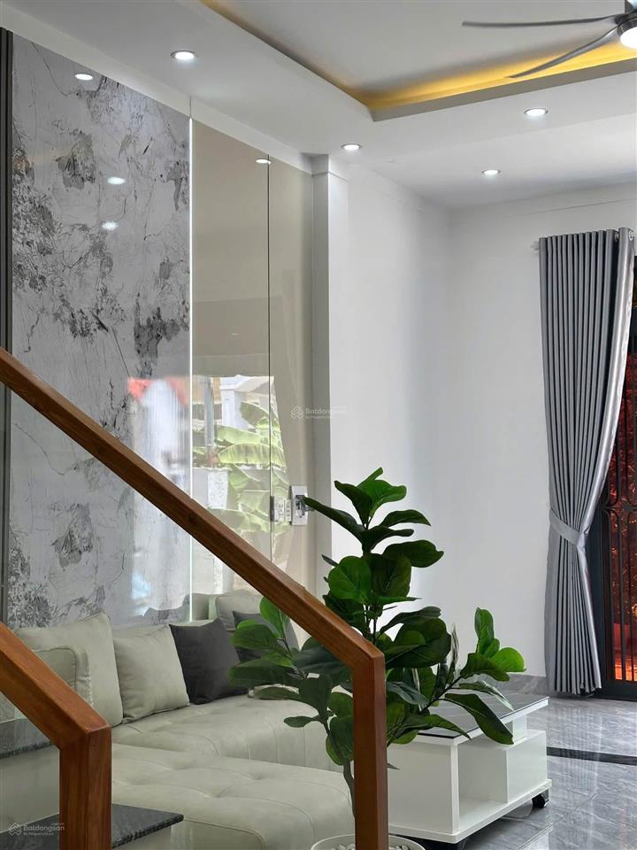 2,99 tỷ nhà 3 phòng ngủ, sân đậu ô tô tại kp2 trảng dài