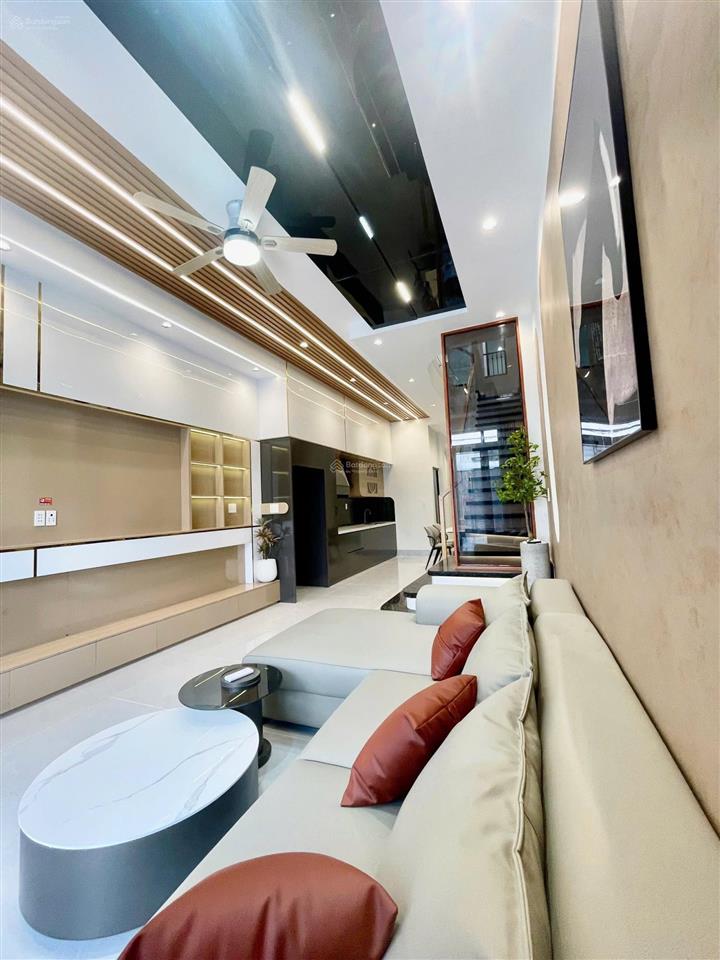 4 tỷ 680 triệu nhà hiện đại, sân ô tô 7m | tân hiệp